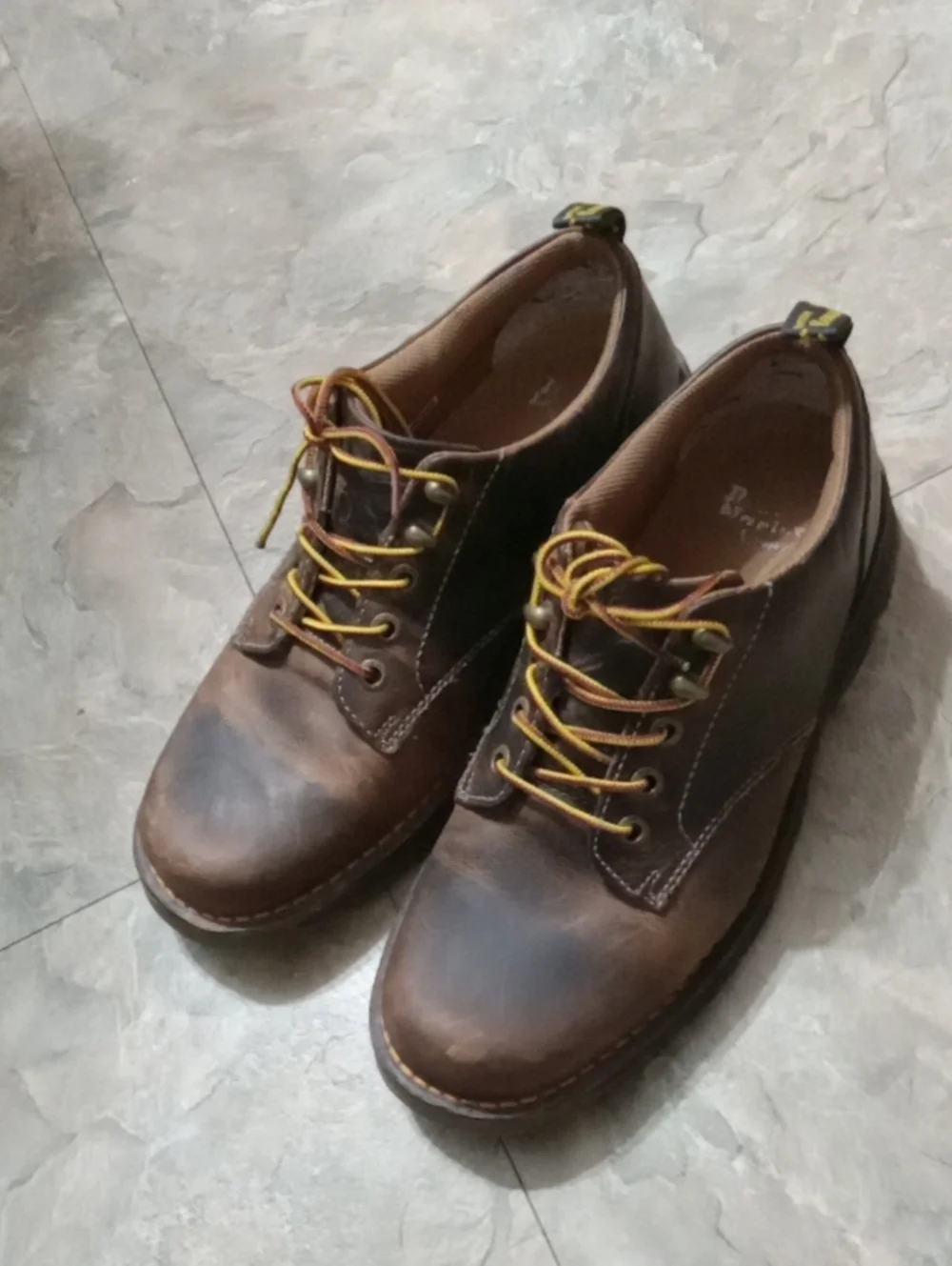 Dr. Martens Men's Brown Leather Casual Work Shoes - Lace-Up